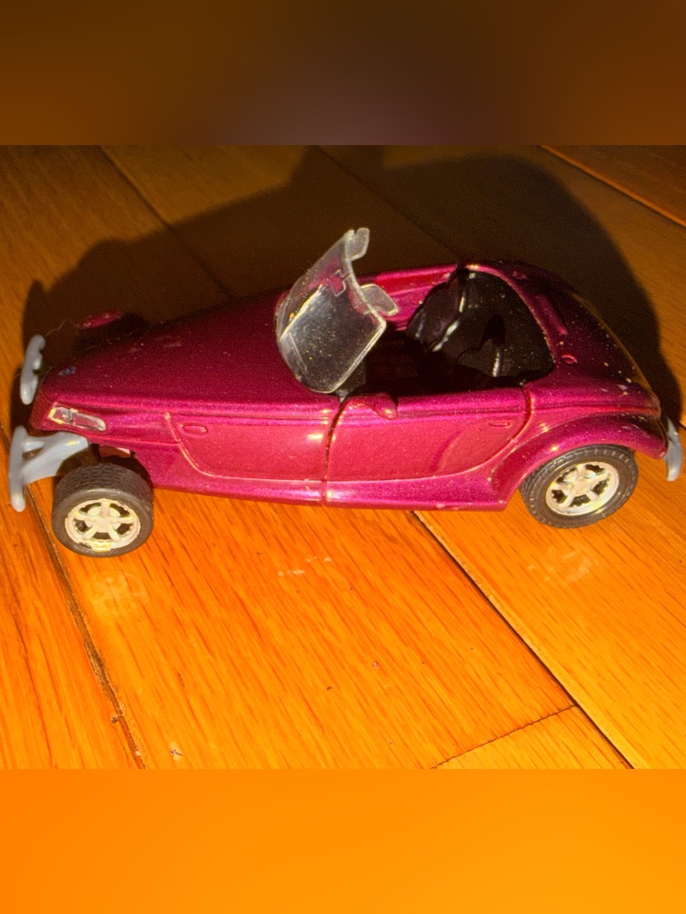 Maisto Plymouth Prowler 1:39 scale purple pull back car 3”